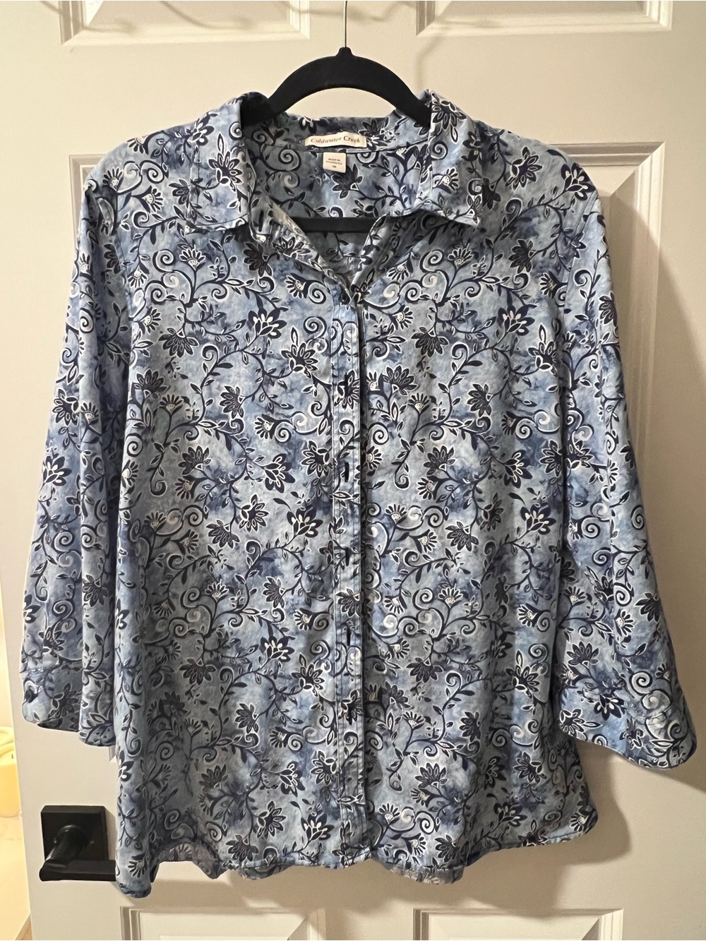 Coldwater Creek Cotton Light Blue Floral Button-Down Shirt